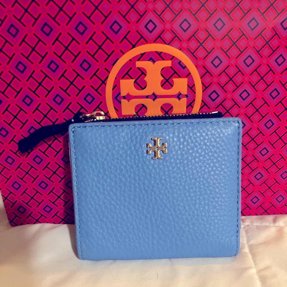 Peace Pebbled Mini Wallet